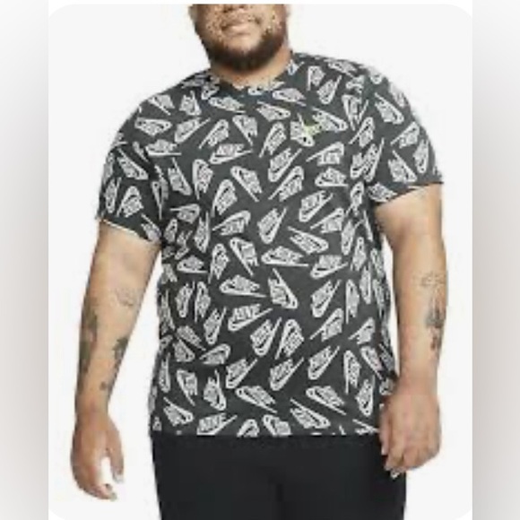 NIKE athletic short sleeve tee shirt size men’s small - Picture 9 of 9